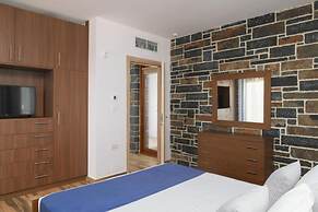 Turtulli Castle Stone Villa 2 - Private Pool Oasis