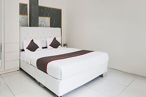 Hotel O Bogor Kota Near Istana Bogor Formerly Ciomas Residence