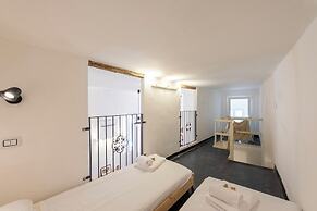 Excellent 2-bed flat in Genoa's Old Town