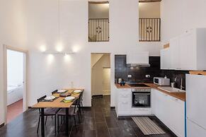 Excellent 2-bed flat in Genoa's Old Town