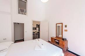 Excellent 2-bed flat in Genoa's Old Town