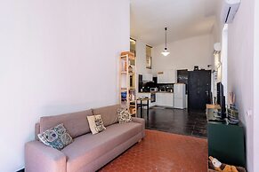 Excellent 2-bed flat in Genoa's Old Town
