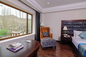 Tsokar Retreat