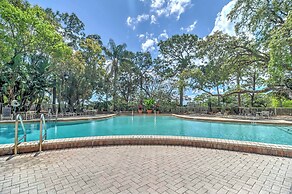 8 Mi to Honeymoon Island: Golf Getaway w/ Balcony!