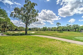 8 Mi to Honeymoon Island: Golf Getaway w/ Balcony!