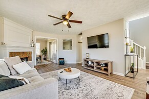 10 Mi to Six Flags: Austell Home w/ Expansive Yard