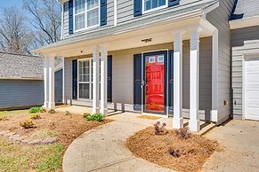10 Mi to Six Flags: Austell Home w/ Expansive Yard