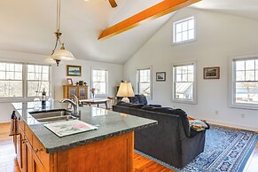 Apt on St Lawrence River in Cape Vincent!