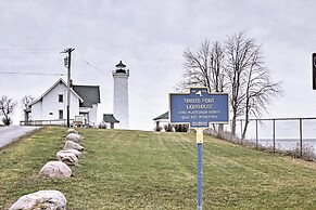 Apt on St Lawrence River in Cape Vincent!