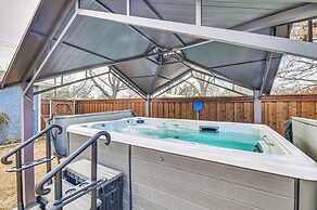 1 Mi to Historic Dtwn: Mckinney Home w/ Hot Tub!