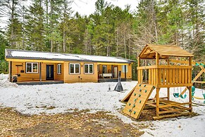 Porch & 1-acre Yard: White Mountains Hideaway