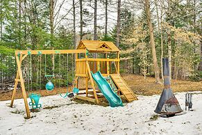 Porch & 1-acre Yard: White Mountains Hideaway