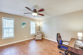 2 Mi to Downtown: Work & Play at El Dorado Getaway