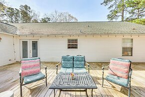 2 Mi to Downtown: Work & Play at El Dorado Getaway