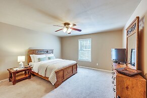 2 Mi to Downtown: Work & Play at El Dorado Getaway