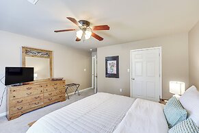 2 Mi to Downtown: Work & Play at El Dorado Getaway