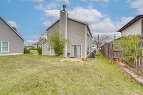 3 Mi to Downtown Fort Smith: Quiet Home w/ Patio