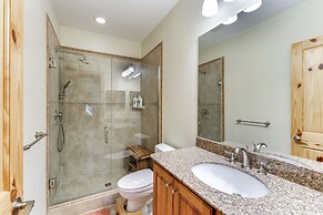 Near Hiking & Biking: Mtn-view Condo in Angel Fire