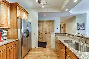 Near Hiking & Biking: Mtn-view Condo in Angel Fire