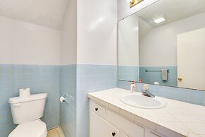 3 Mi to Dtwn: Spacious Condo in Fort Smith
