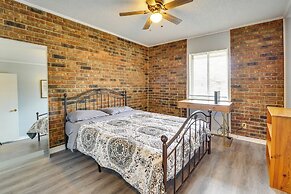 3 Mi to Dtwn: Spacious Condo in Fort Smith