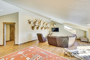 Riverside Retreat in Bridgeport w/ Game Room!