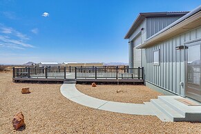 Stargazer's Delight: Mtn-view Pearce Home w/ Deck!
