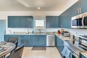Stargazer's Delight: Mtn-view Pearce Home w/ Deck!