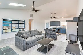 Stargazer's Delight: Mtn-view Pearce Home w/ Deck!