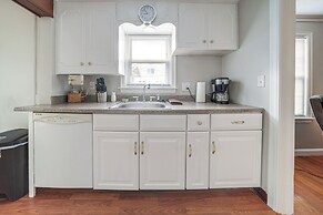 Walk to Lake Erie & Beach Access: Home w/ Deck!