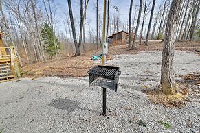 Hot Tub & Fire Pit: Romantic Getaway in Frenchburg