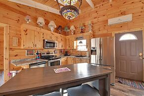 Bring a Pet: Peaceful Frenchburg Cabin on 1 Acre