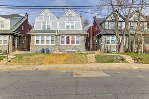 3 Mi to Penn: Pet-friendly Townhome in Yeadon!