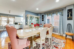 3 Mi to Penn: Pet-friendly Townhome in Yeadon!