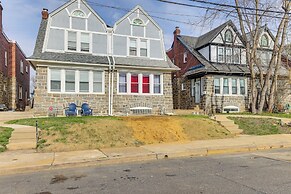 3 Mi to Penn: Pet-friendly Townhome in Yeadon!