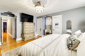 3 Mi to Penn: Pet-friendly Townhome in Yeadon!