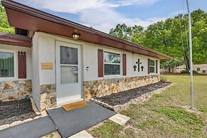 Boat, Hike, & Golf: Inviting Inverness Getaway!