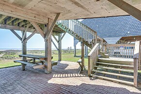 Beachfront Retreat: West End Home in Galveston!