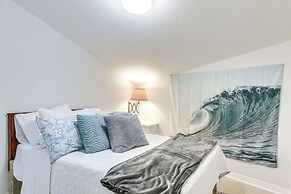 Beachfront Retreat: West End Home in Galveston!