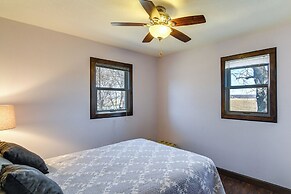 Riverfront Cabin Near Dtwn Pella w/ Game Room!