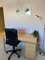 Huswell - Spacious 3-bedroom Duplex Apartment