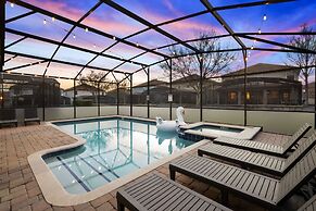 Upstay Movie-themed Mansion w Arcade Pool Hot Tub