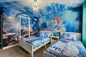 Upstay Movie-themed Mansion w Arcade Pool Hot Tub