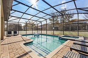 Upstay Movie-themed Mansion w Arcade Pool Hot Tub