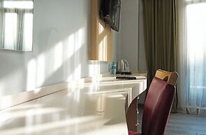 Brick House Hotel