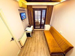 Brick House Hotel