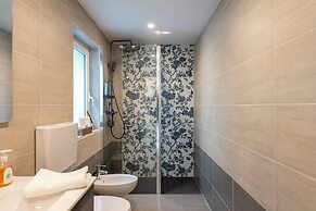 Pleasant 2BR flat next to Genoa Port