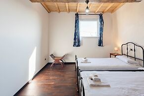 Pleasant 2BR flat next to Genoa Port