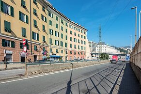 Pleasant 2BR flat next to Genoa Port