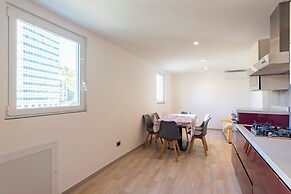 Pleasant 2BR flat next to Genoa Port